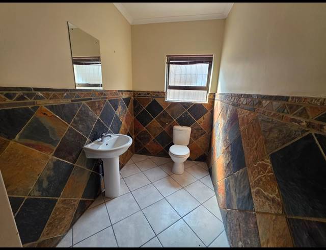 921.50M² BUSINESS TO LET IN SASOLBURG EXT 5